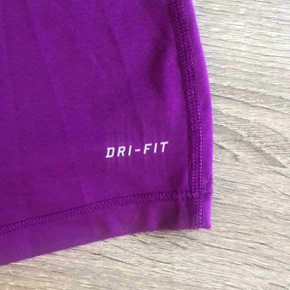 Nike Dri Fit Tank - Picture 6 of 6